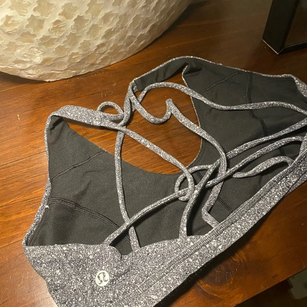 COPY - Lululemon special edition bra. Size 12 - Picture 2 of 3